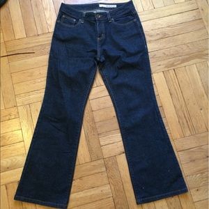DKNY dark boot cut 10 short jeans